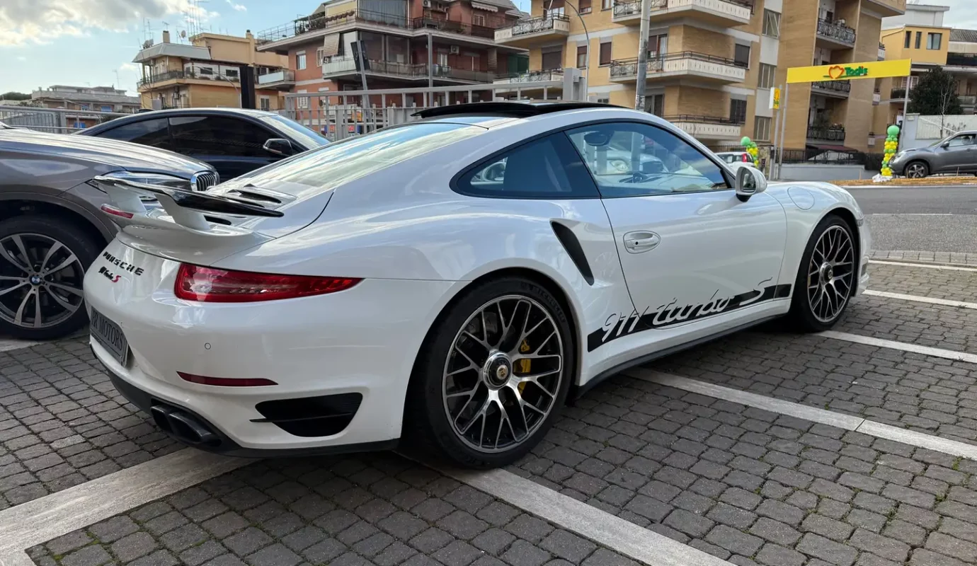 Porsche 991 911 Turbo S 560cv