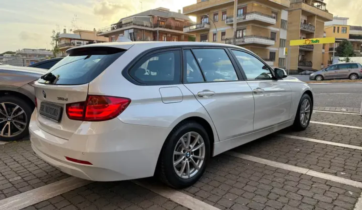 BMW 318 d Touring Modern