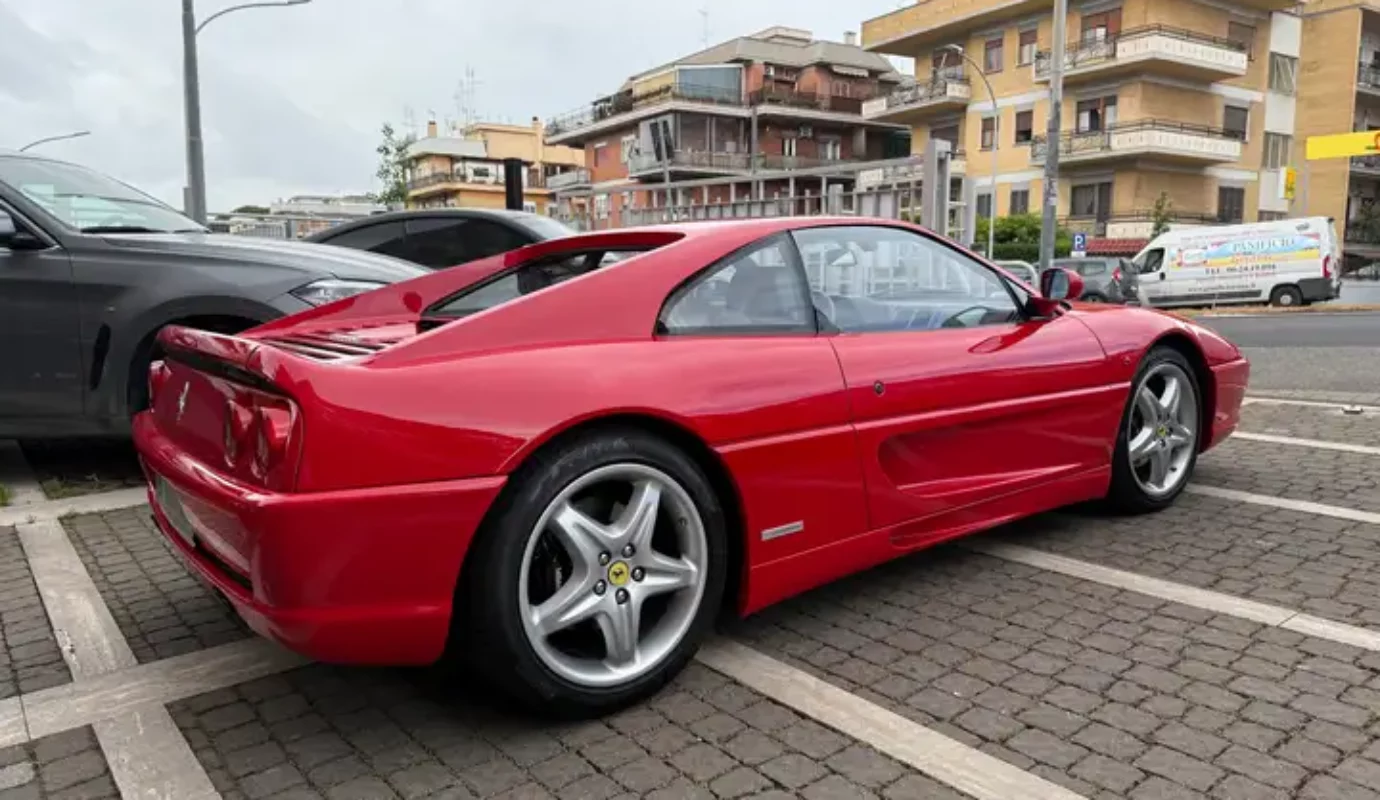 Ferrari F355 Berlinetta 2.7