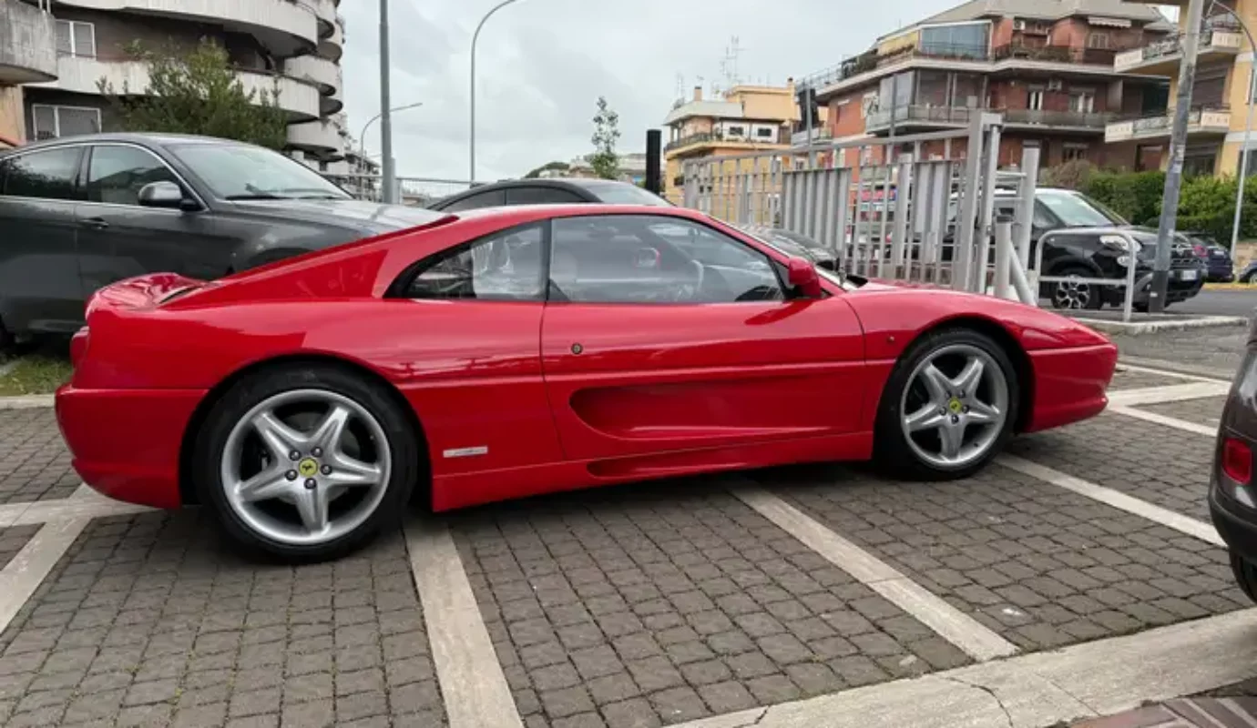 Ferrari F355 Berlinetta 2.7