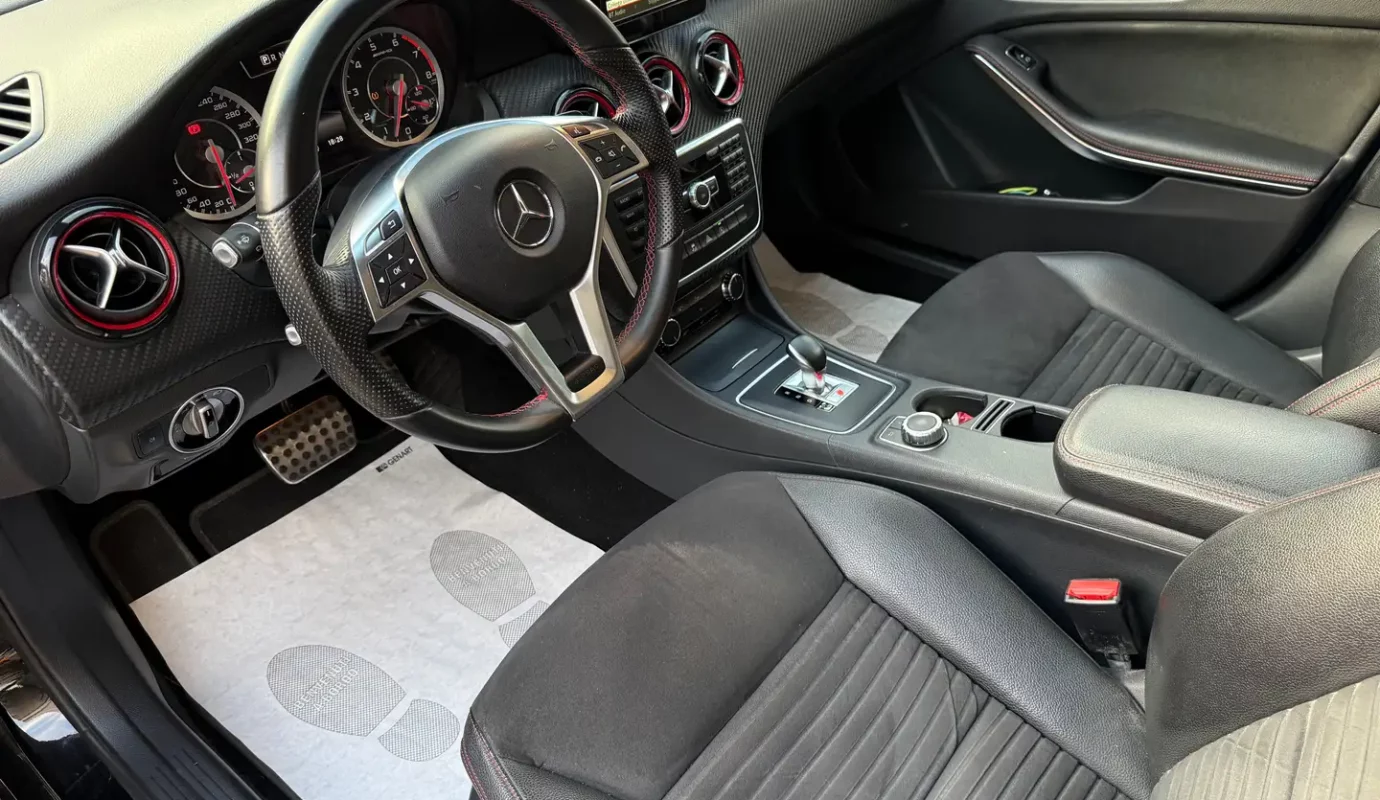 Mercedes-Benz A 45 AMG