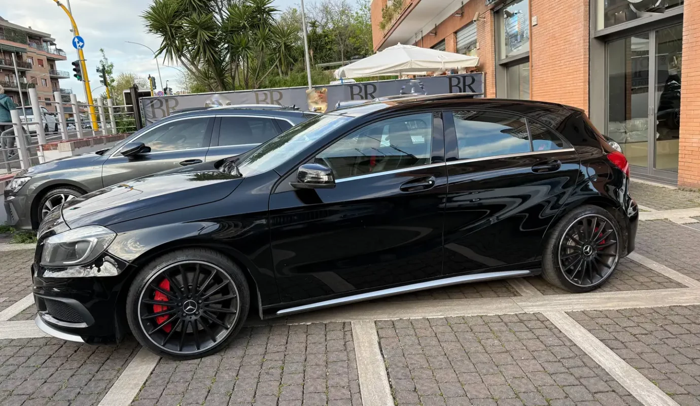 Mercedes-Benz A 45 AMG