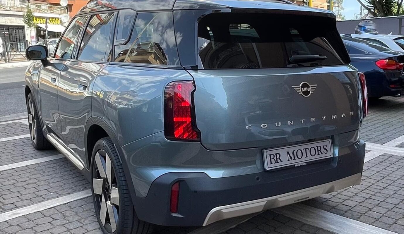 Mini Cooper D Countryman Favoured – Super Full