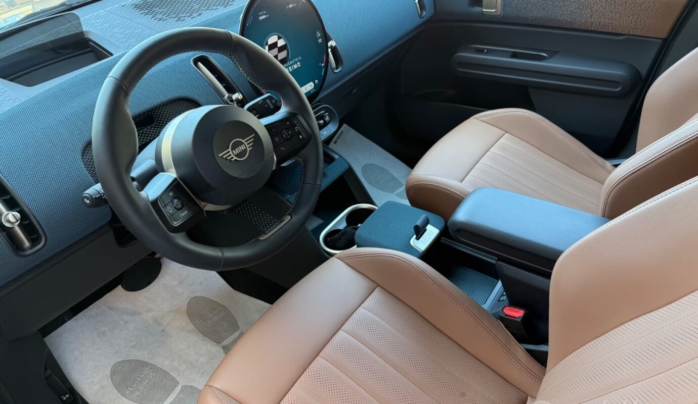 Mini Cooper D Countryman Favoured – Super Full