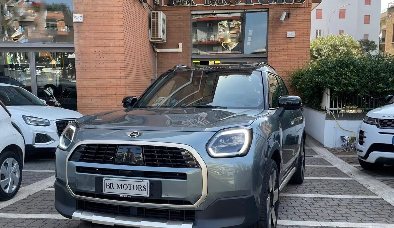 Mini Cooper D Countryman Favoured – Super Full