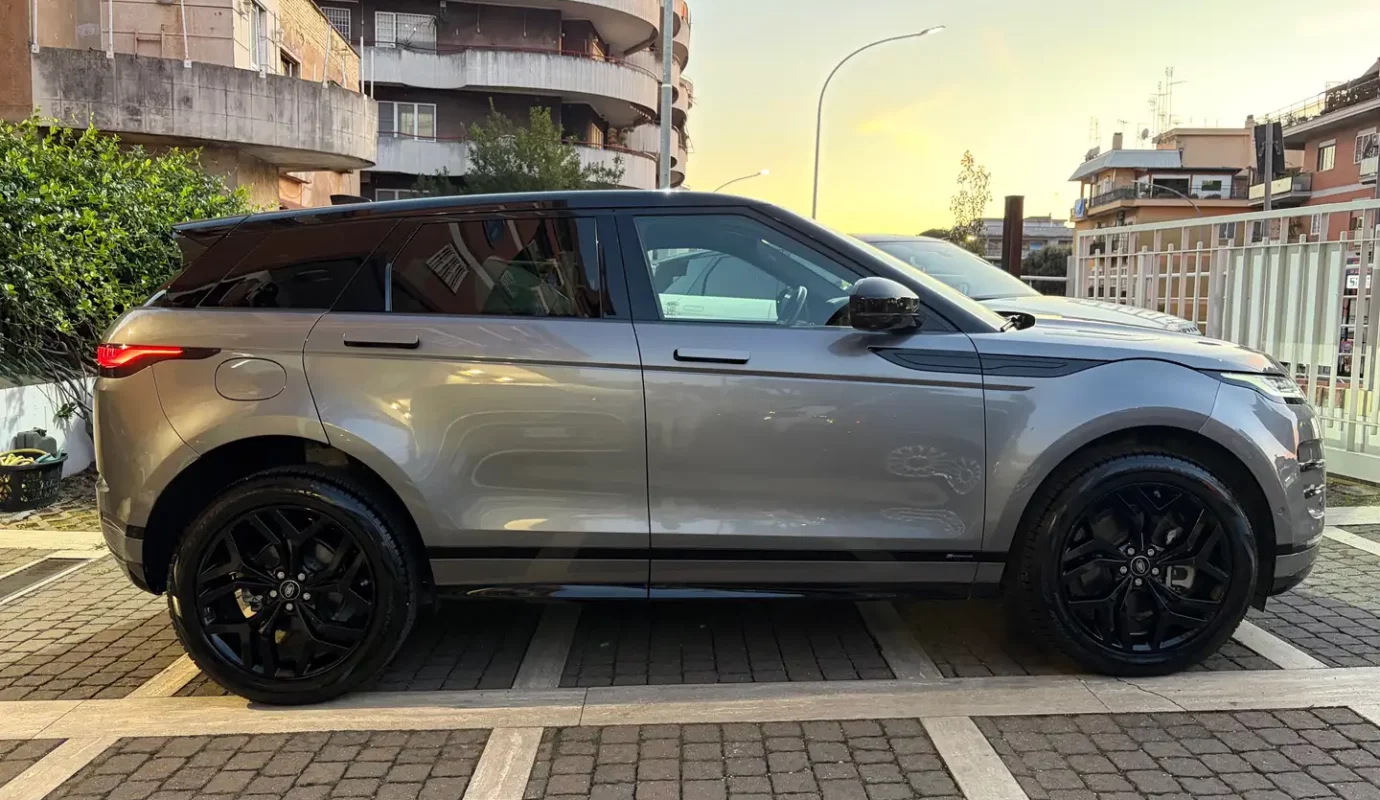 Land Rover Range Rover Evoque 2.0d i4 mhev R-Dynamic SE