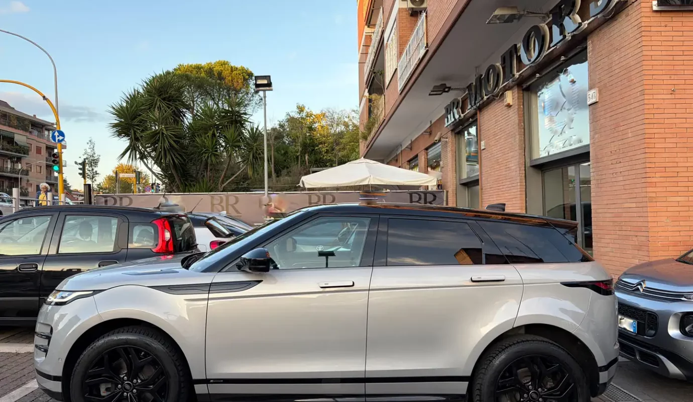 Land Rover Range Rover Evoque 2.0d i4 mhev R-Dynamic SE