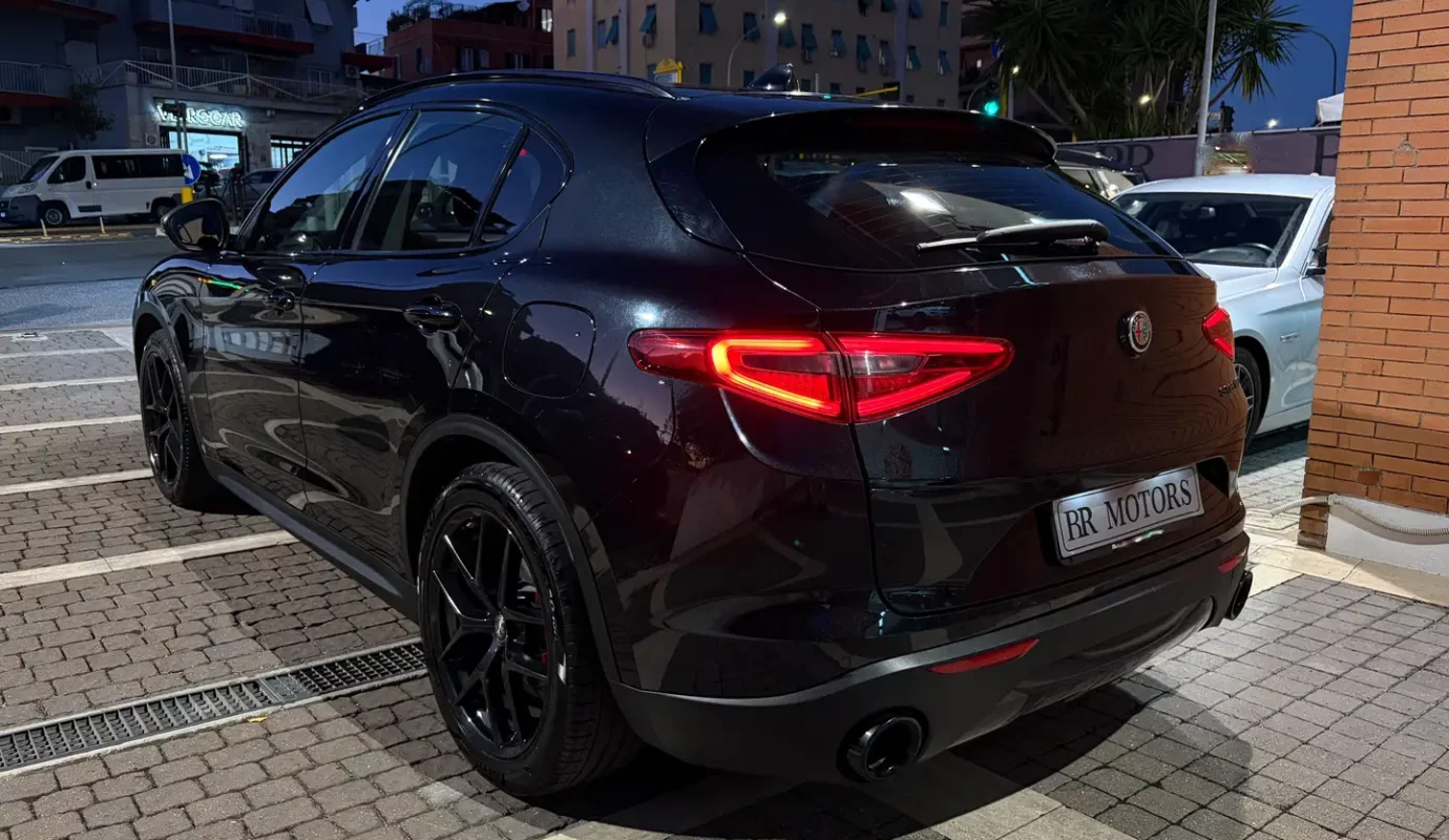 Alfa Romeo Stelvio 2.2 t B-Tech rwd