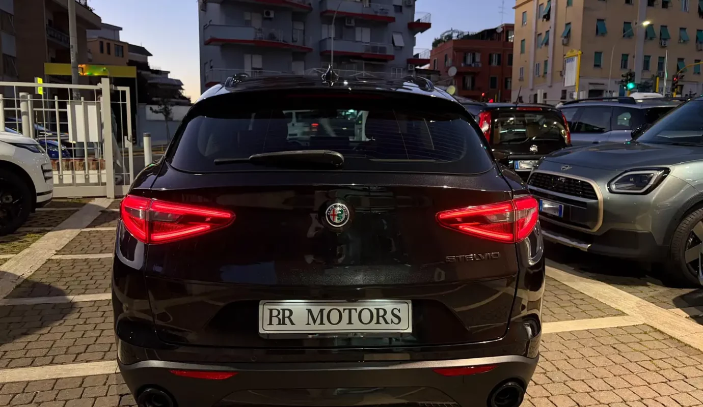 Alfa Romeo Stelvio 2.2 t B-Tech rwd