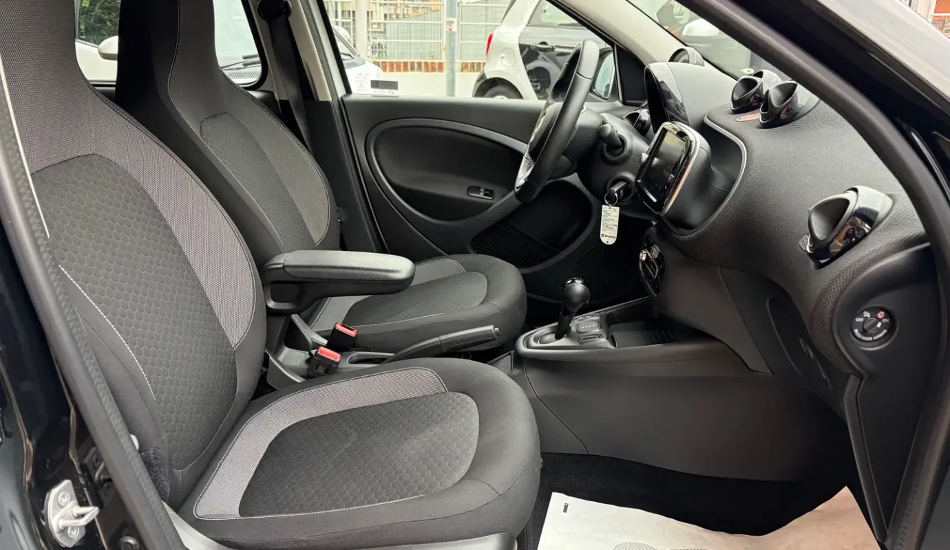 smart forFour EQ Passion
