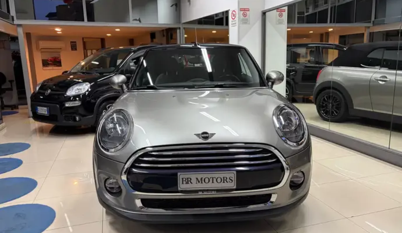 MINI Cooper D Cabrio Hype + C.AUTO