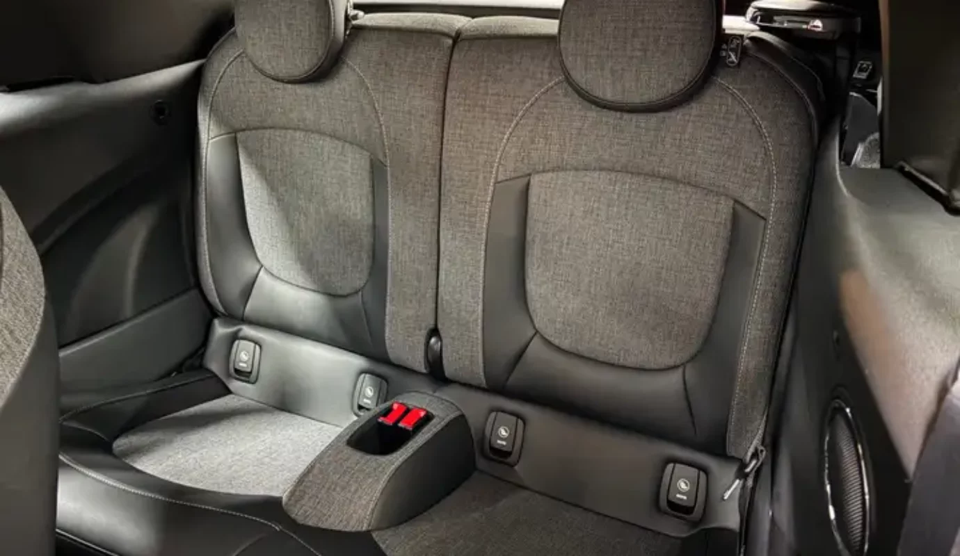 MINI Cooper D Cabrio Hype + C.AUTO