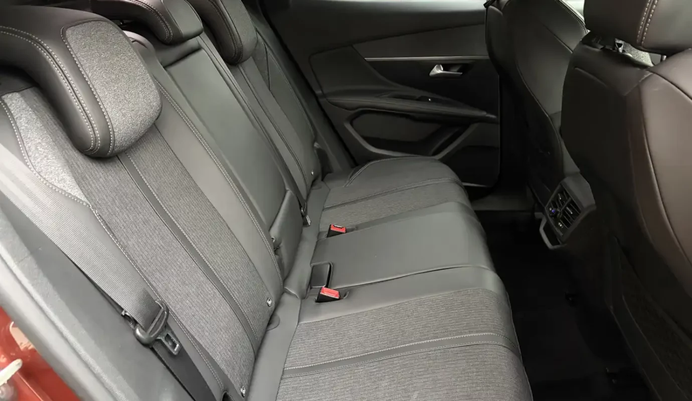 Peugeot 3008 1.5 BlueHDi GT Line 130cv