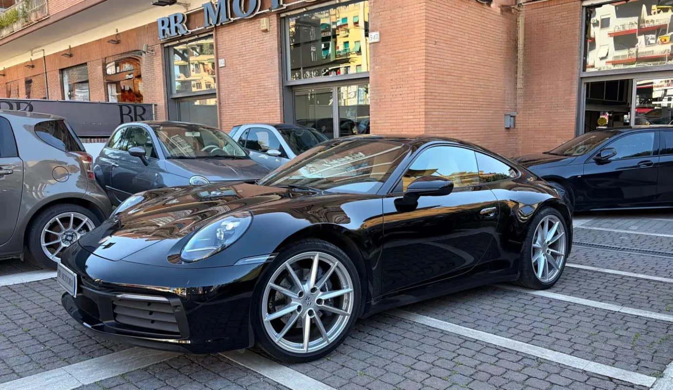 Porsche 992 /911 Carrera