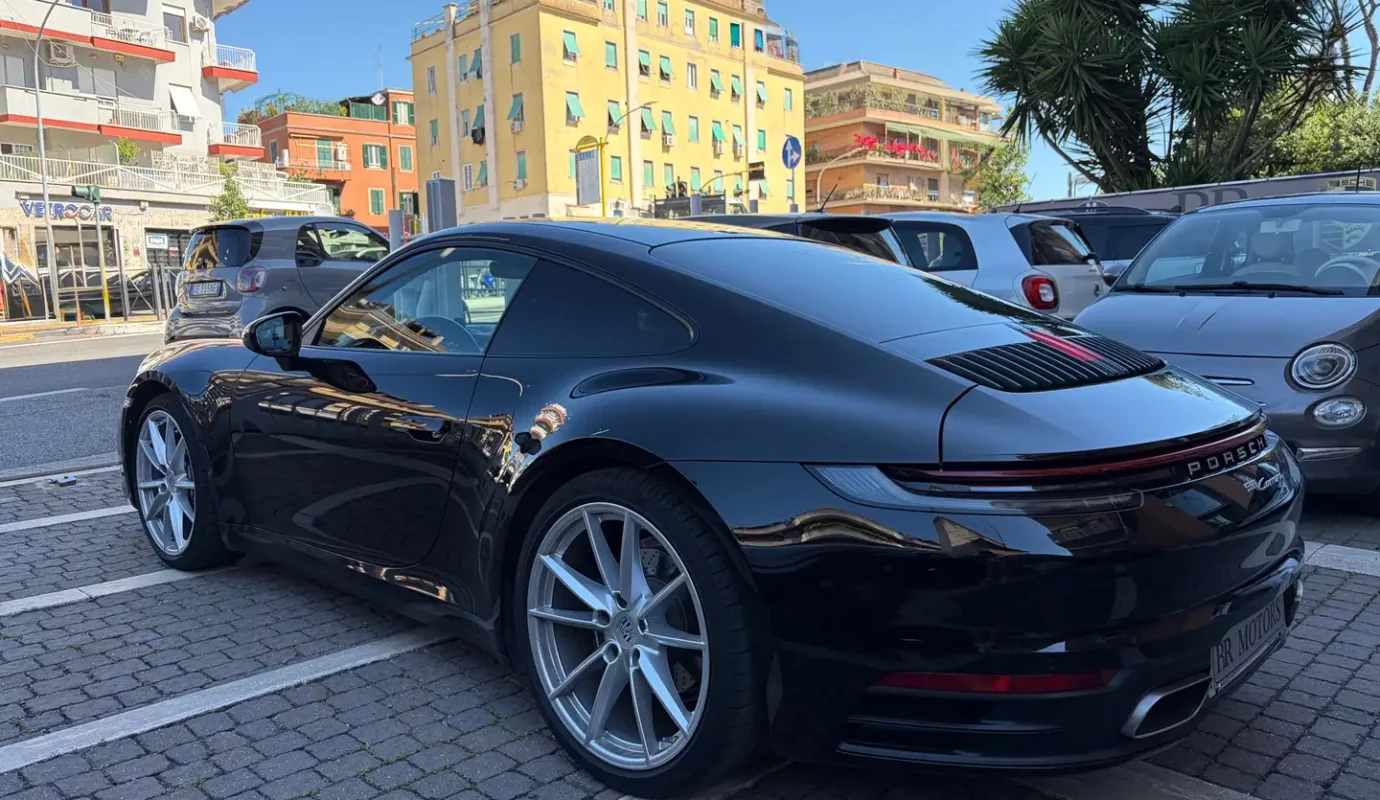 Porsche 992 /911 Carrera