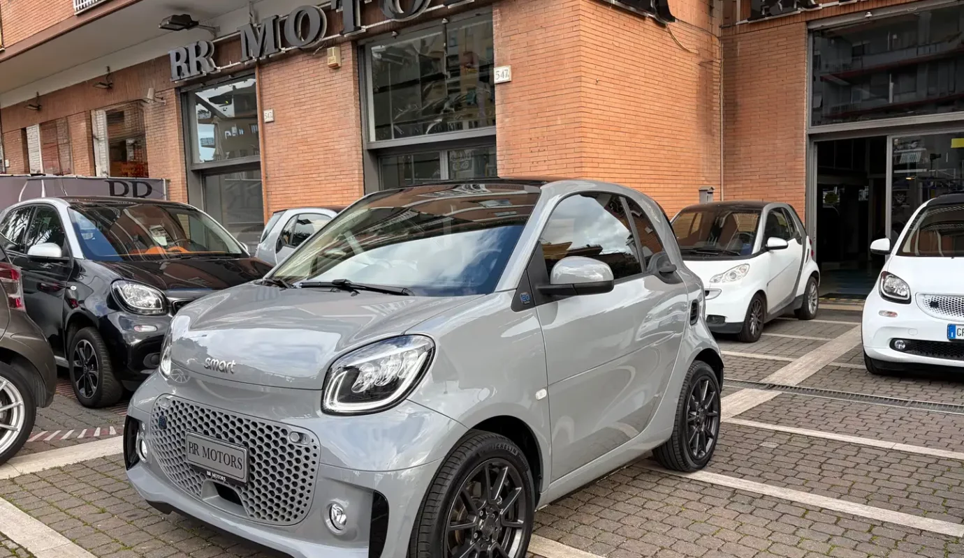 smart forTwo Eq Racingrey 22kw