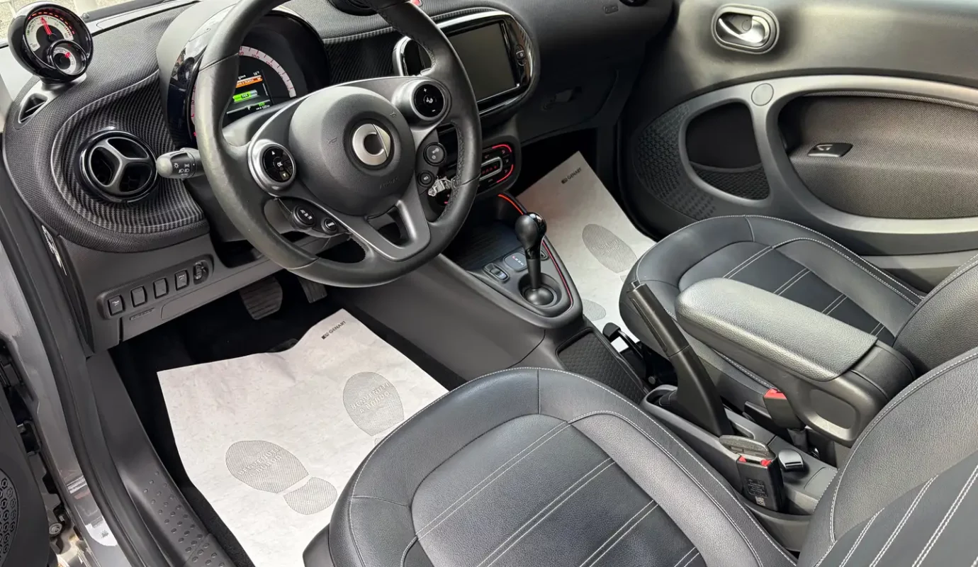 smart forTwo Eq Racingrey 22kw